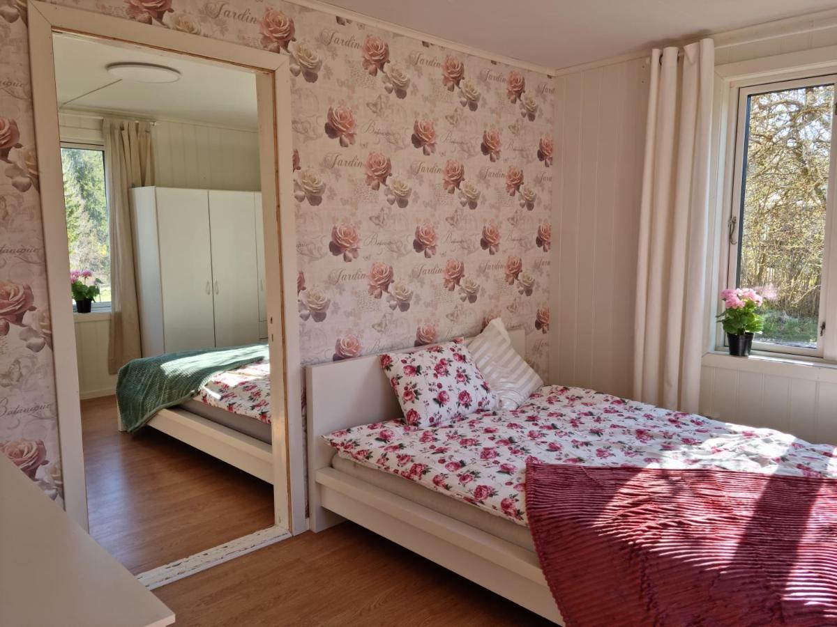 Charmigt Hus Pa Landet Naera Till Bad Strömstad Εξωτερικό φωτογραφία
